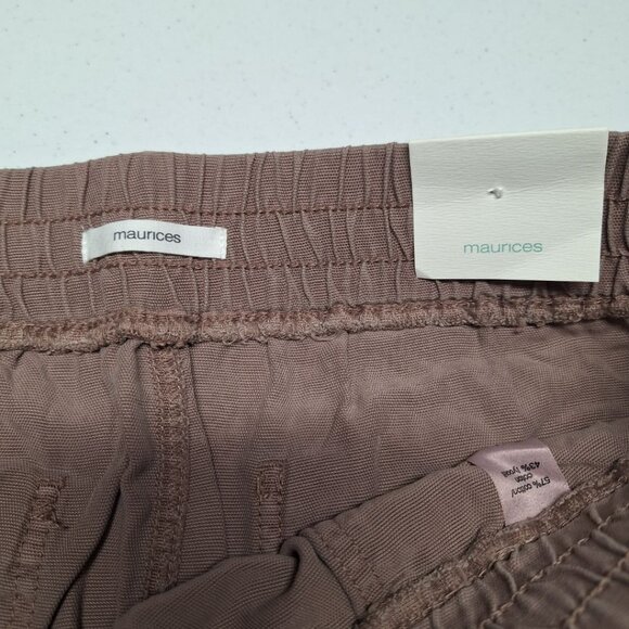 Maurices Cropped Weekender Pants Pull On Brown Stretch Waist Womens 14 With Tags - Picture 8 of 8